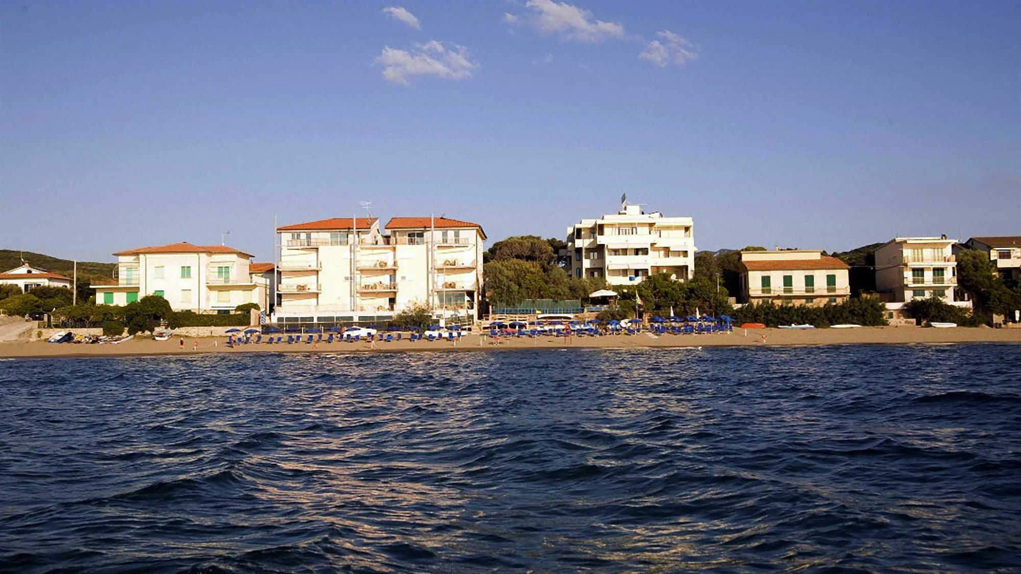 Hotel Villa Lo Scoglietto San Vincenzo Bagian luar foto